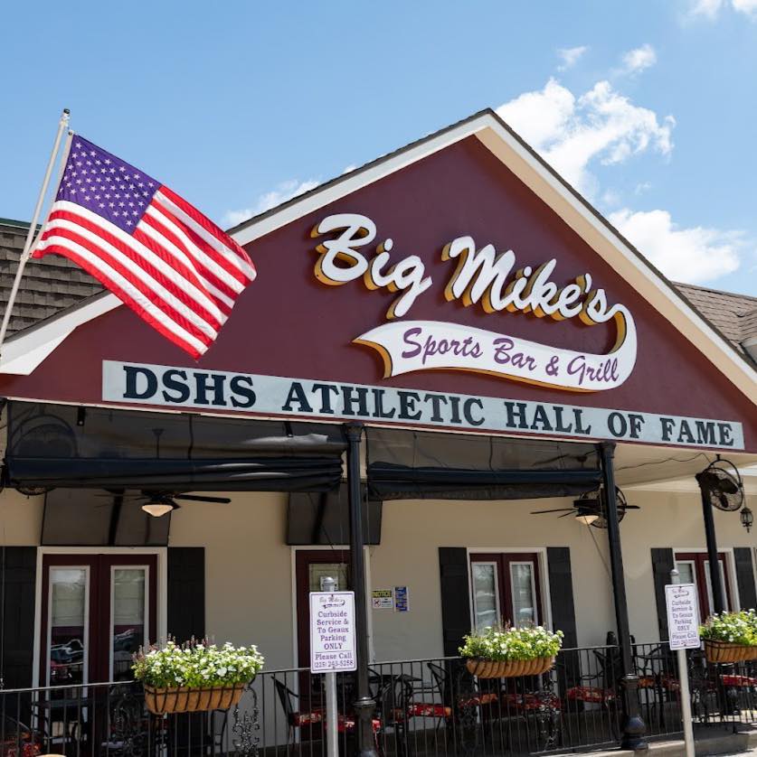 Big Mike's Sports Bar & Grill (The Aspen Room)